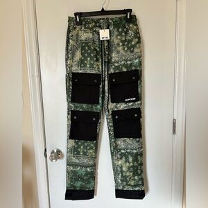 EPTM Men’s Sz XS 28 Cargo Pocket Pant Green Paisley NWT